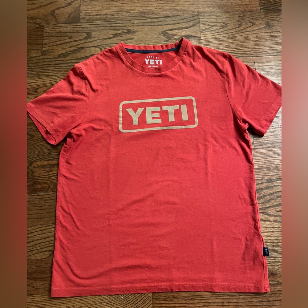 YETI Men's Bold Red Tee